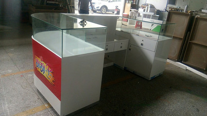 琼海市精品展示柜 打造高端商业空间的视觉密码